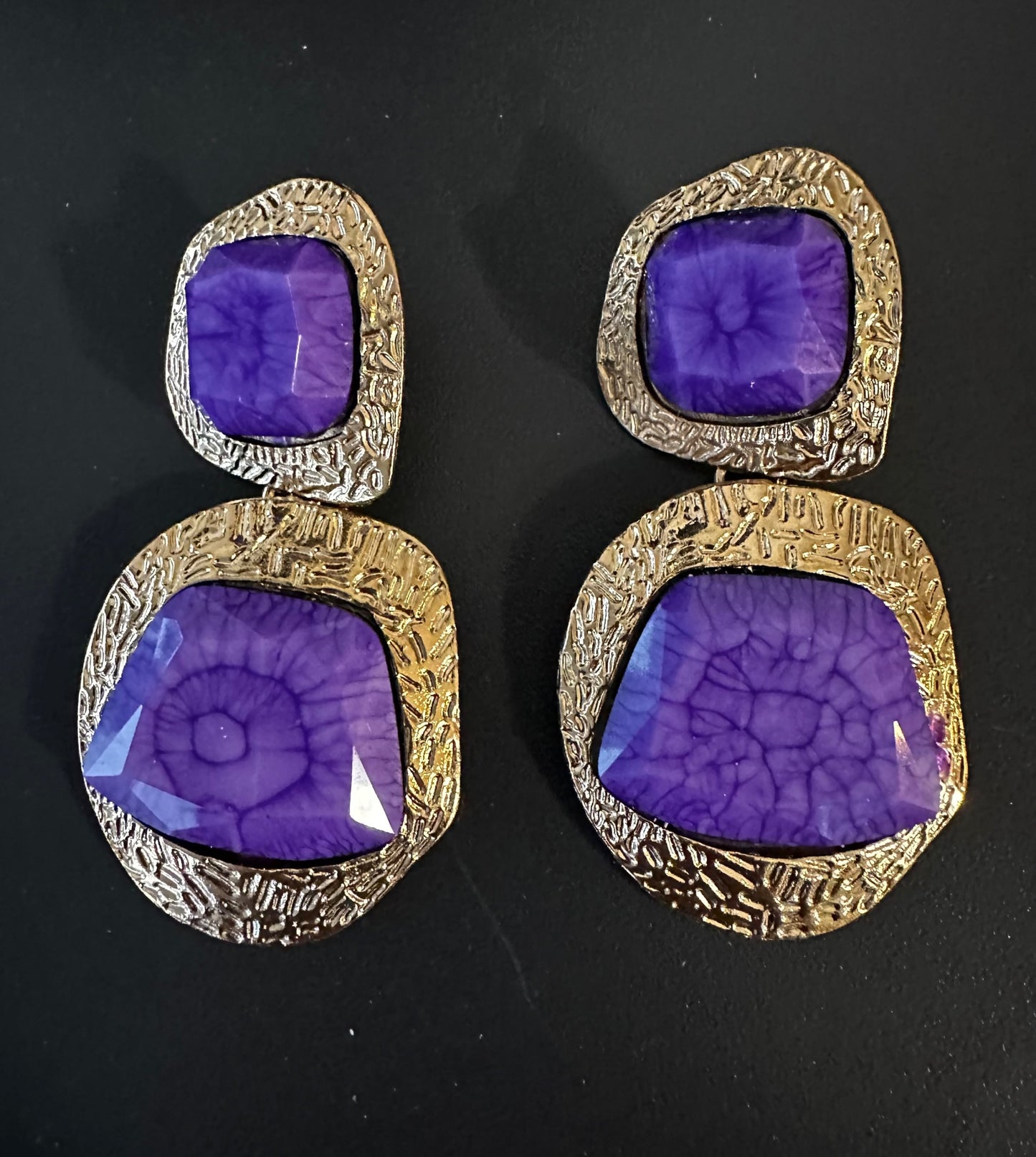 Gold Color Metal Earring withPurple Stone